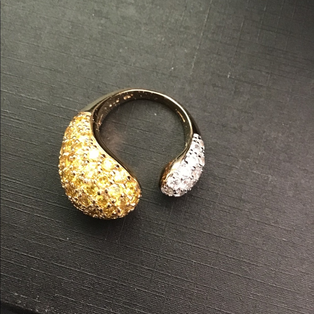 Vintage Cubic Zirconia Cocktail ring 7
